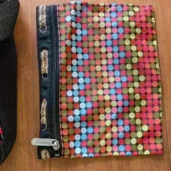 LeSportsac Crossbody Adjustable Strap Messenger Bag - Picture 3 of 6